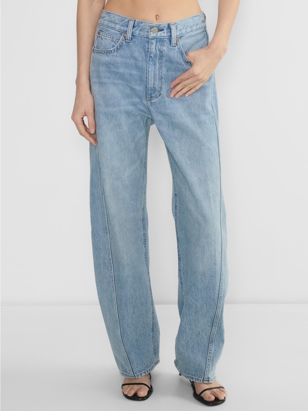 Denim Forum The ‘90s Seamed Hi-Rise Barrel Jean
